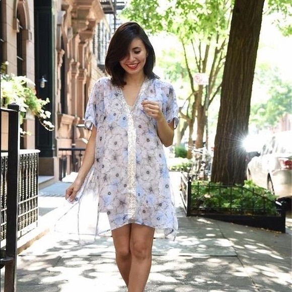 Anthropologie Tops - 💋Anthropologie One September Floral Sequin Tunic Top Mini Dress Blue White XS